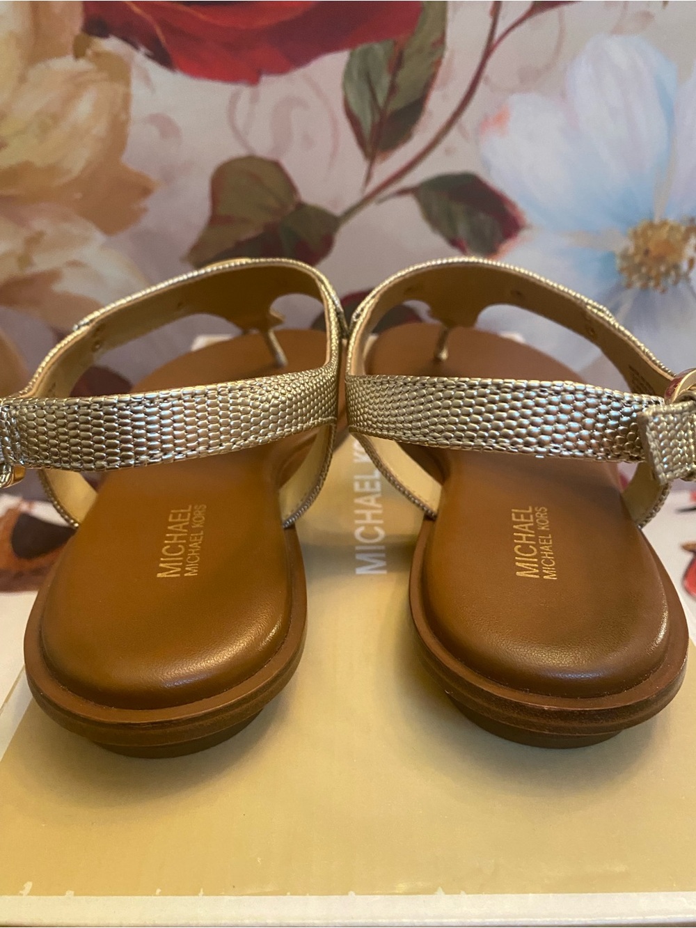 Michael Kors Gold T-Strap Leather “Jilly Flat” Sandals, Sz. 6m, New in Box - Picture 9 of 11